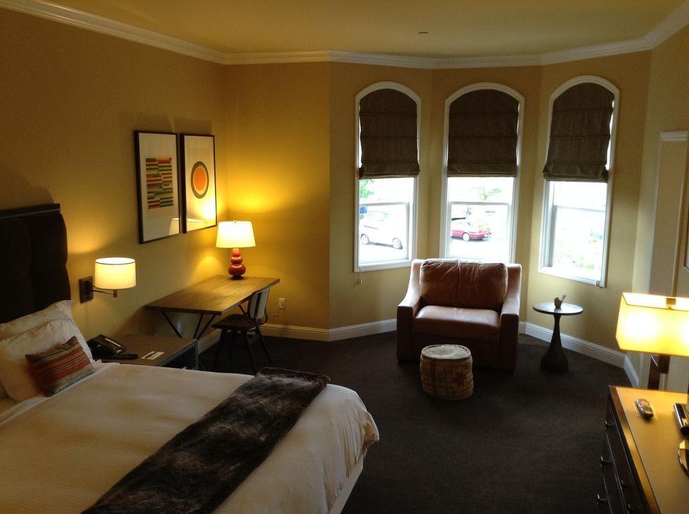 Wydown Hotel Сент-Хелина Экстерьер фото